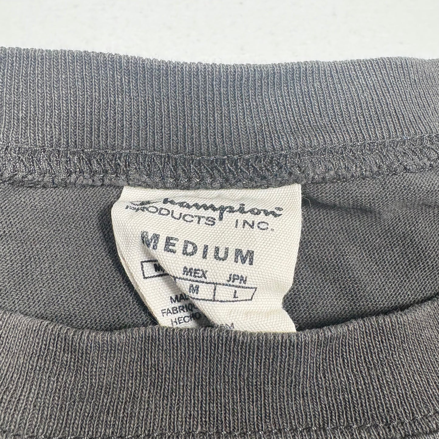 (M) Champion T-Shirt