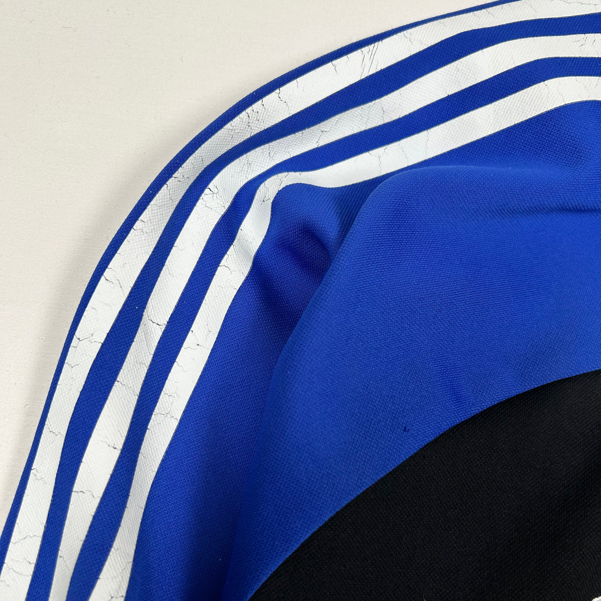 (S) Adidas Vintage Top