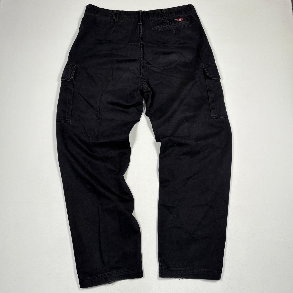 (L) Diesel Cargo Pants
