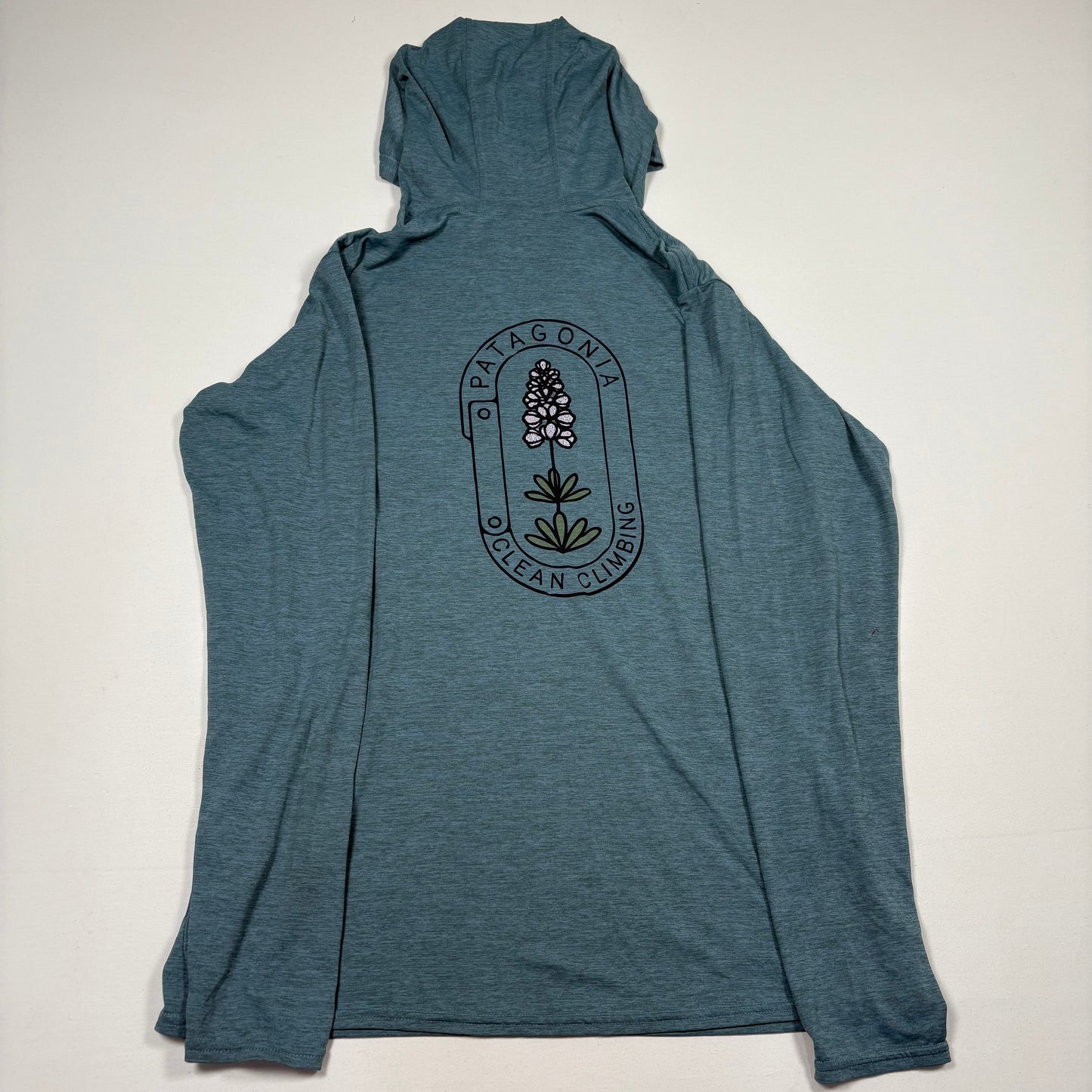 (L) Patagonia Thin Hoodie