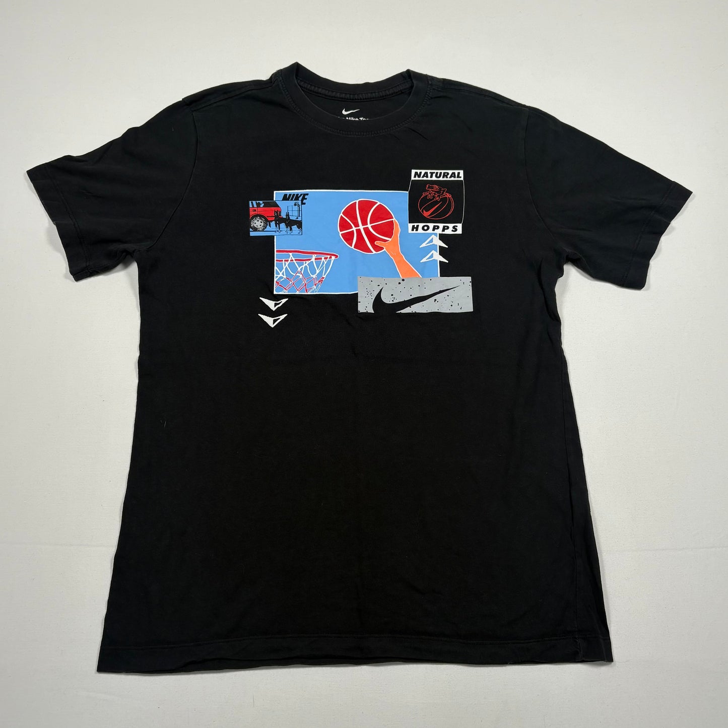 (M) Nike T-Shirt