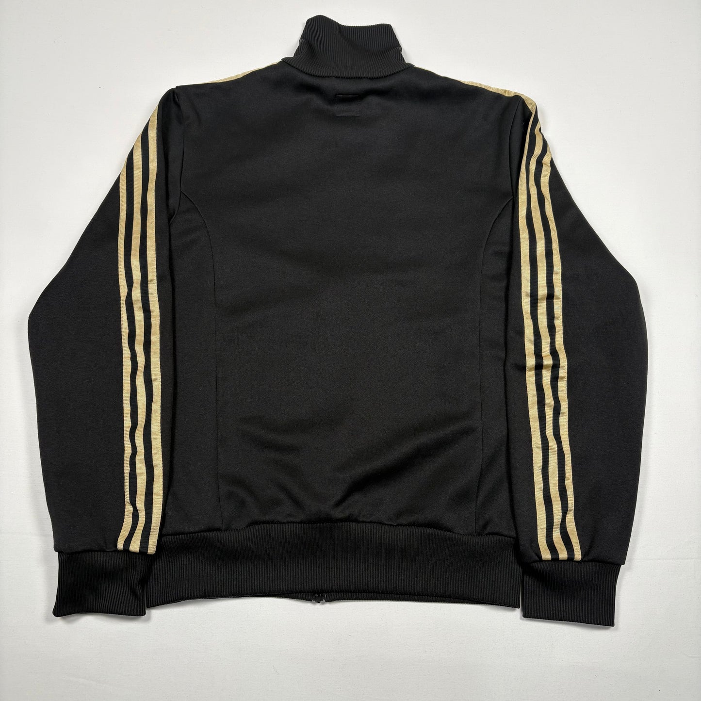 (S) Adidas Top