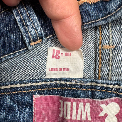 (M) Flared Y2K Jeans